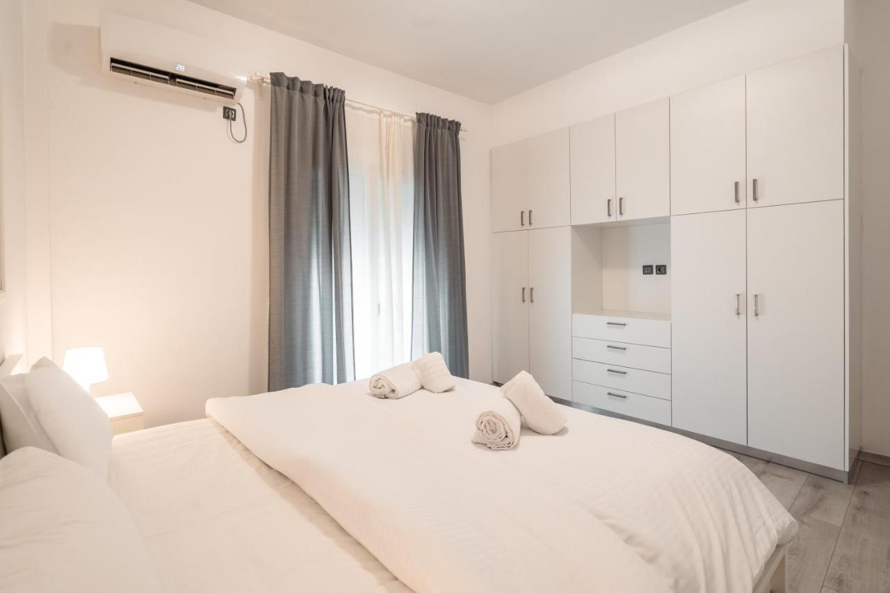 Urban Serenity Gem In Kallithea Neighbourhood! Atene Esterno foto