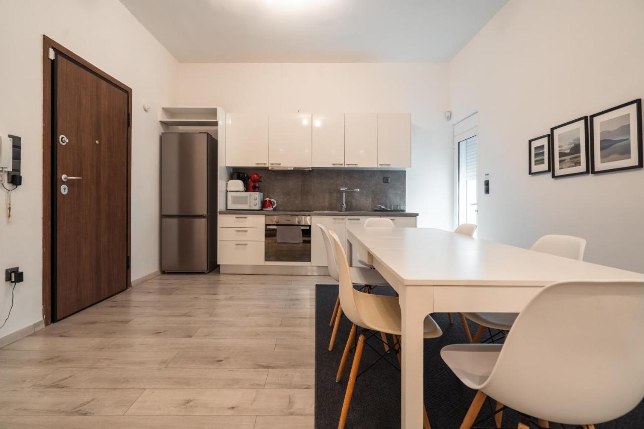 Urban Serenity Gem In Kallithea Neighbourhood! Atene Esterno foto