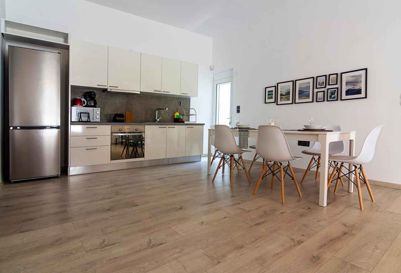 Urban Serenity Gem In Kallithea Neighbourhood! Atene Esterno foto